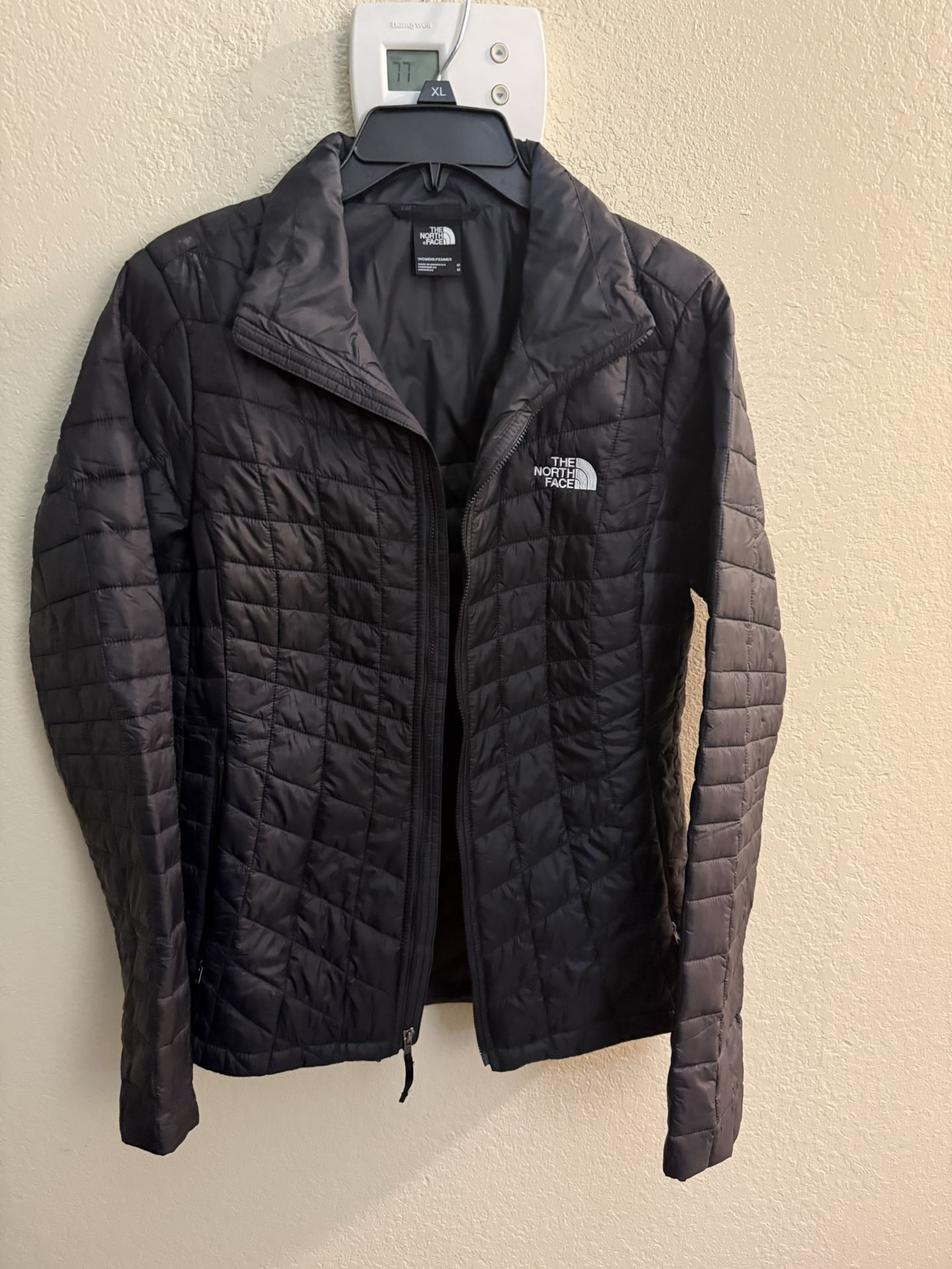 North Face Women’s Jacket Size M