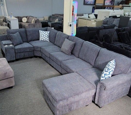 ✅️✅️L-Shape Sectional With Cupholder Console And Ottoman
✅️✅️
