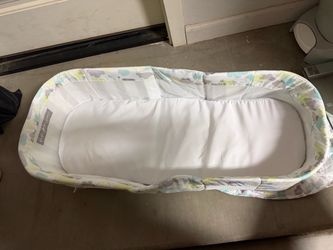 Baby Delight Snuggle Nest Portable Infant Bassinet