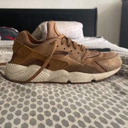 Air Huaraches Size 10