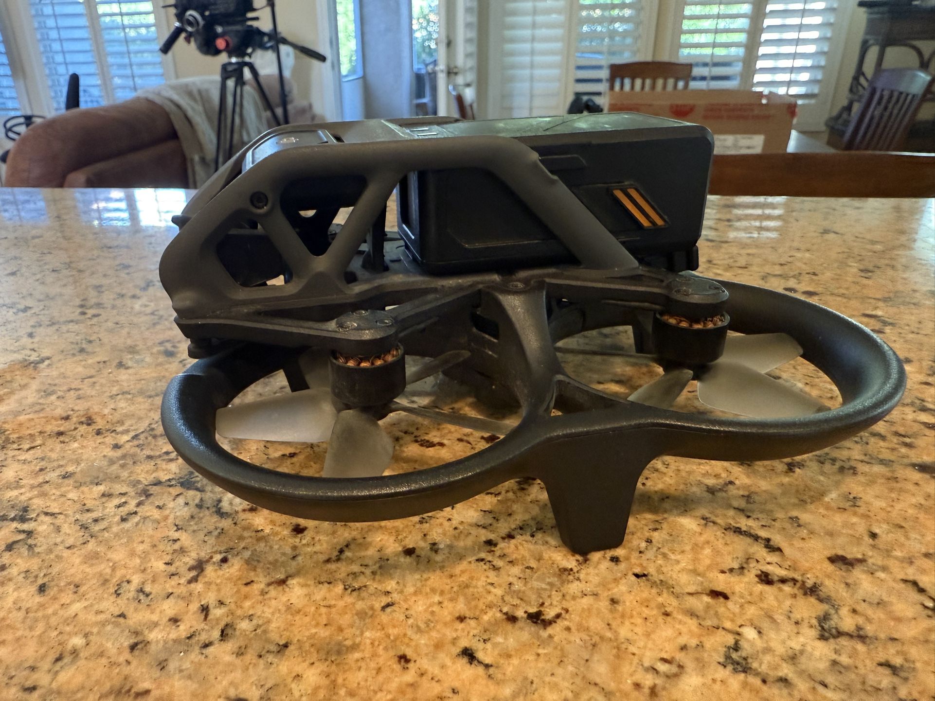 DJI MPV Drone Avata MINT