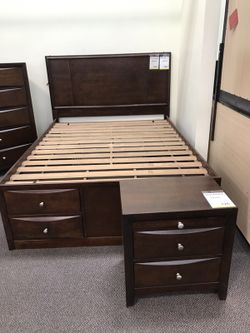 Queen bedroom set