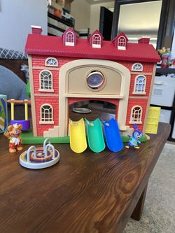 Disney Muppet Babies School House