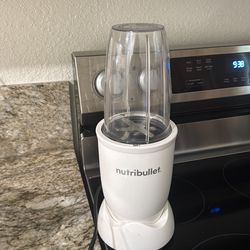 Nutribullet white blender