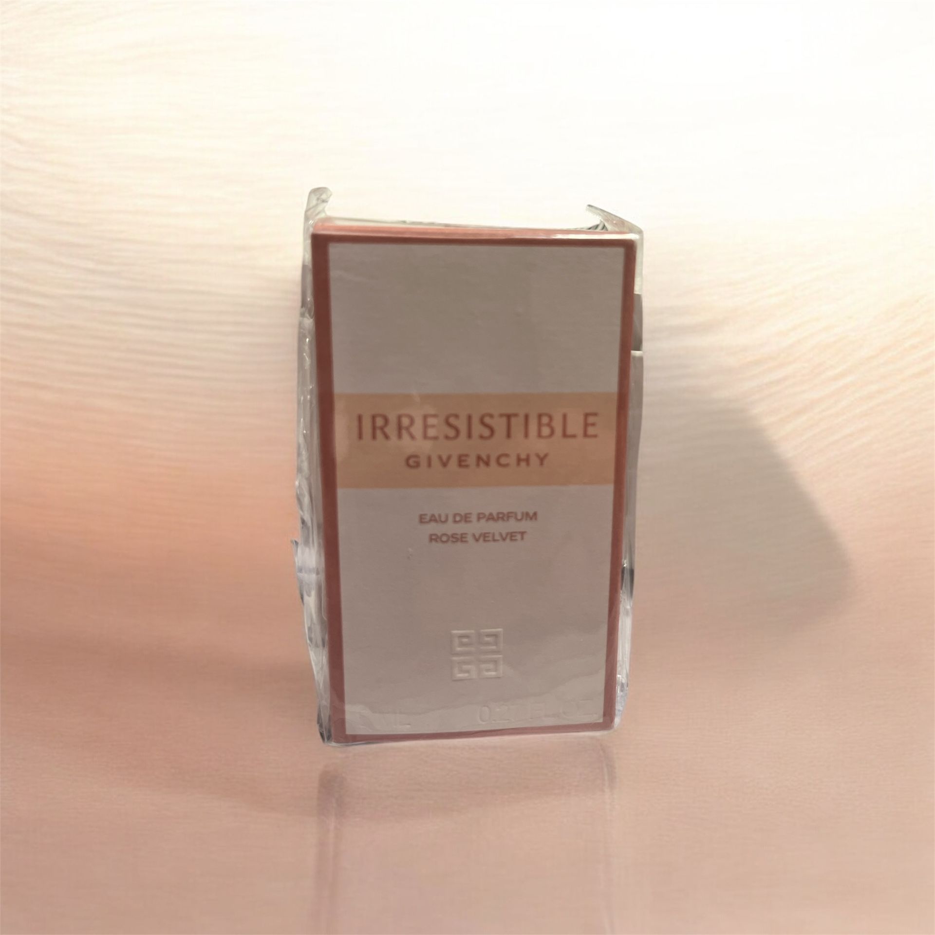 New. Travel Size Mini Irresistible Givenchy Eau De Parfum