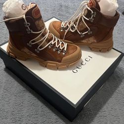 Gucci - GG FlashTrek Boots 