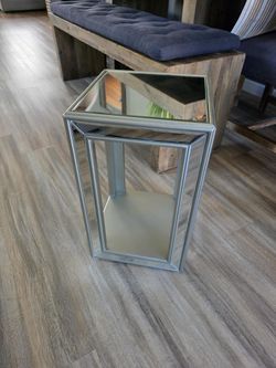 Modern silver Mirrored end table set, new