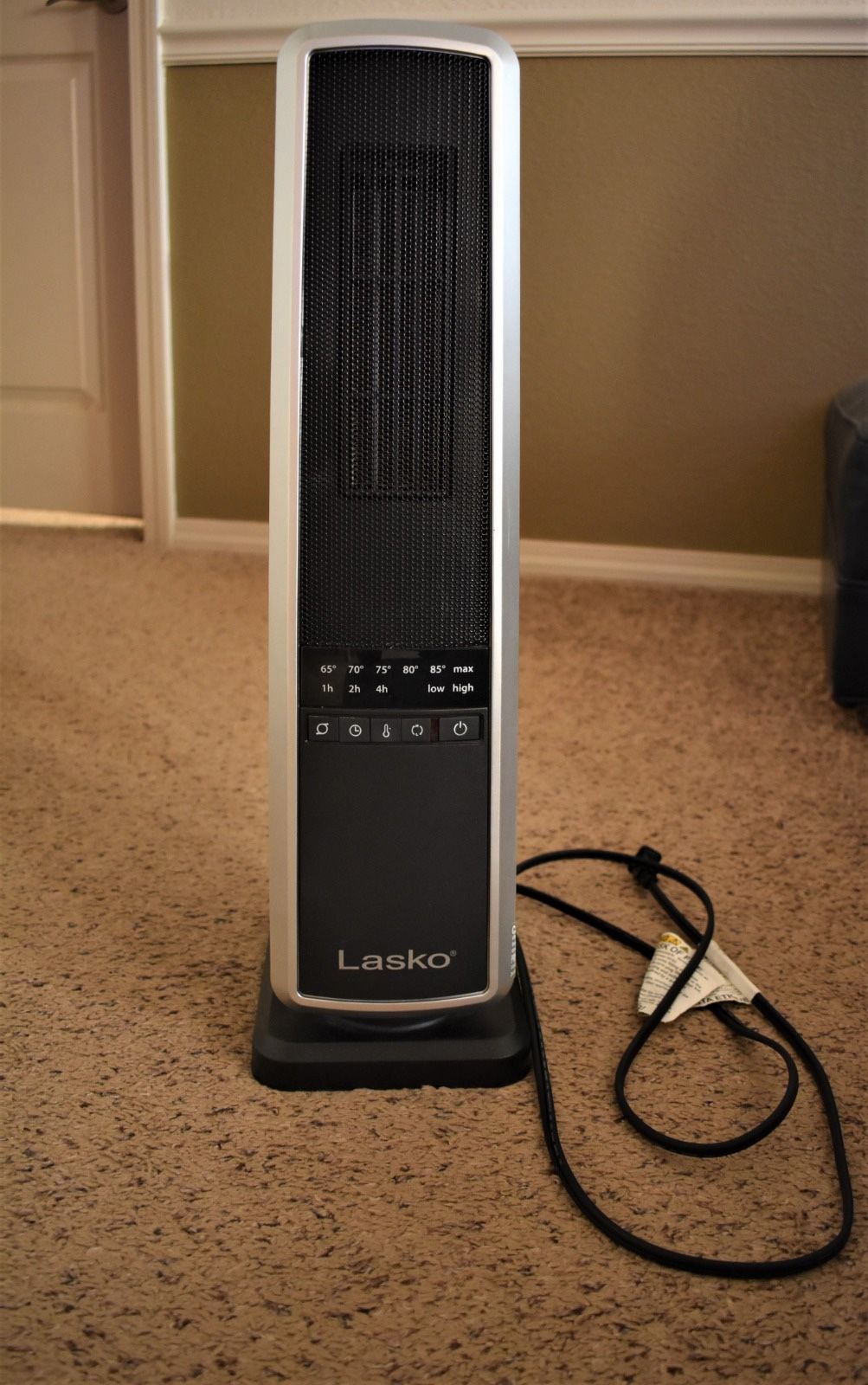 Lasko Ceramic Tower Heater #CT22650 with remote