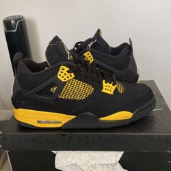 Air Jordan 4 Retro 