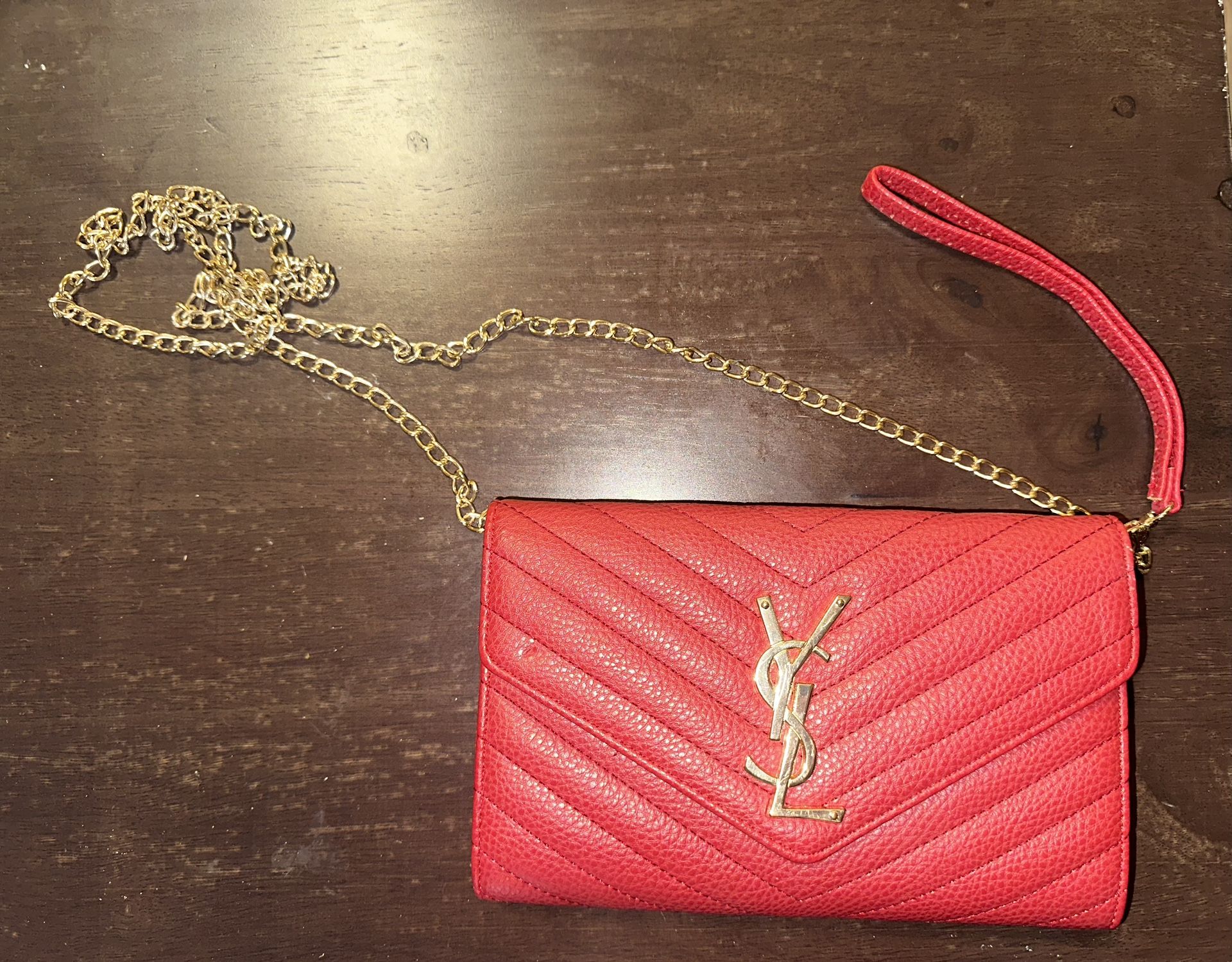 Yves Saint Laurent Wallet On Chain (Red)
