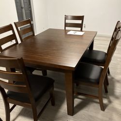 Dining Table Set