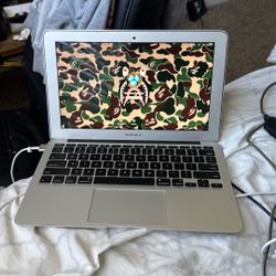 MacBook