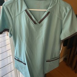 Cherokee FORM Scrub Top 