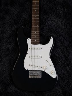 Squier Mini Stratocaster 3/4 Size Electric Guitar