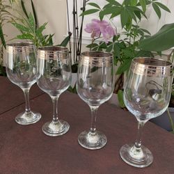Greek Inspired Wine Glasses with Silver Rim (Set Of 4) 