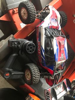 LOSI RC CAR