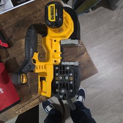 Dewalt Bandsaw