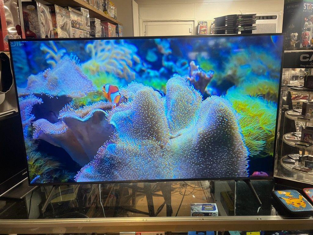 Samsung 50" 7 series crystal UHD TU700D
