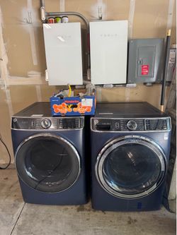 GE Front Load Washer & Gas Dryer Set – 2 Years Old