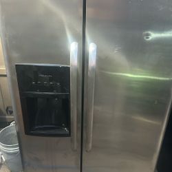 FRIGIDAIRE FRIDGE