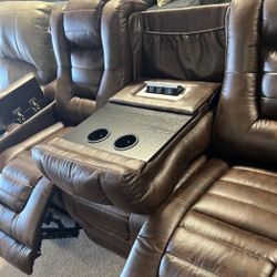 Free Delivery Reclining Couch 