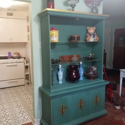 Custom Open Faced China Caninet