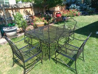 Outdoor Metal Patio Furniture Set 4 chairs 39" x 39" x 29" tall