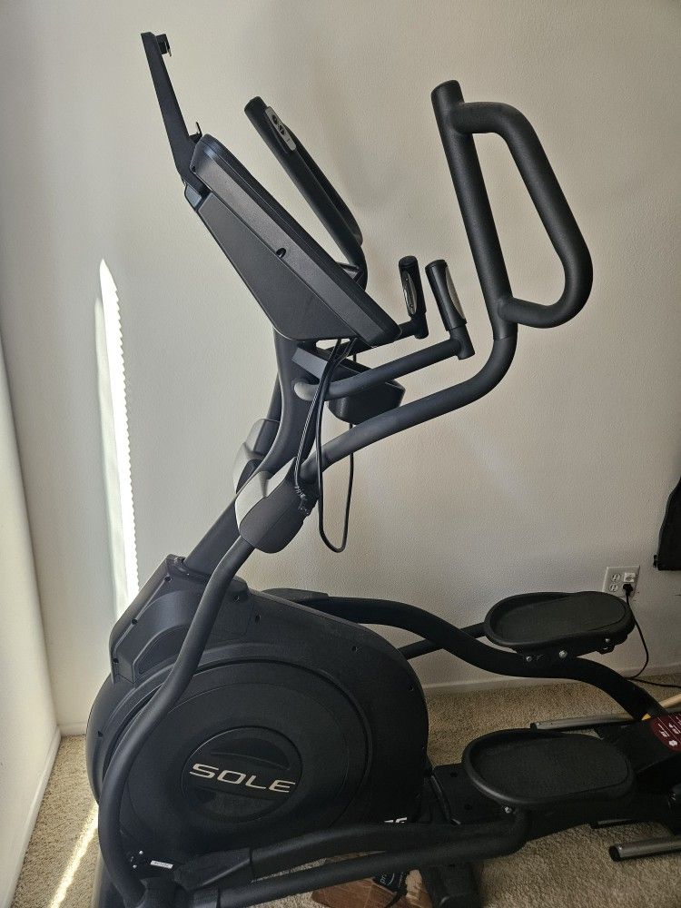 Sole E35 Elliptical Sole E25 Bluetooth Buy Sole Fitness E35 Home