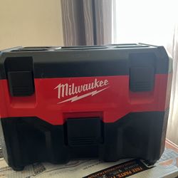 Milwaukee M18 18-Volt 2 Gal. Lithium-Ion Cordless Wet/Dry Vacuum (Tool-Only)