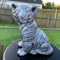 Tiger, Cub Statue
