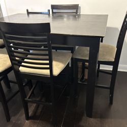 Dinner Table With Extension 