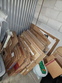 Free boxes in Buffalo Grove
