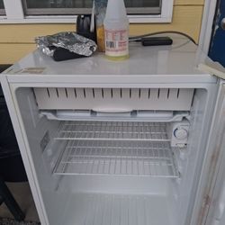 Whirlpool Refrigerator 