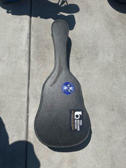 Classical/Nylon-String Guitar with Hard Case