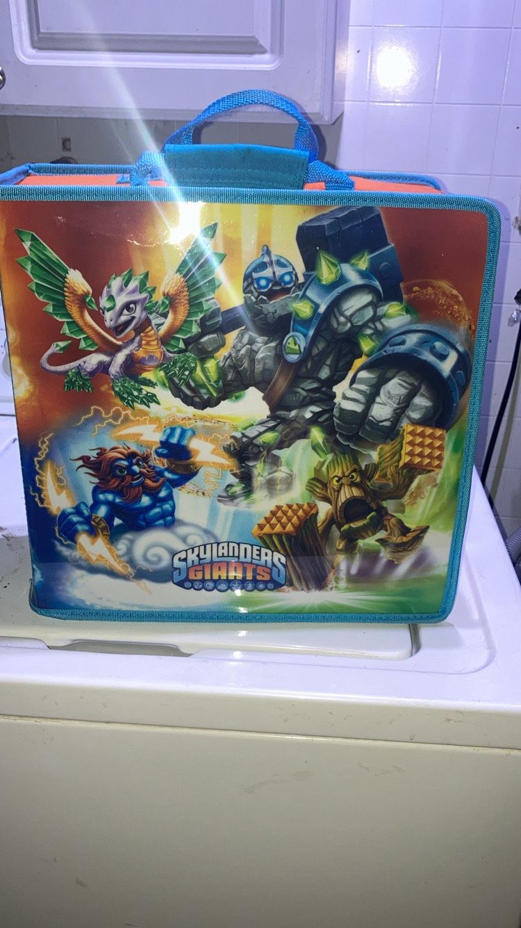 Skylanders Figures And Accessories