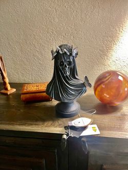 New With Tags HALLOWEEN- 12” tall Skeleton Bust with Butterflies and Battery Operated Red Eyes
