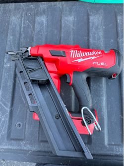 Milwaukee M18 Framing Nail Gun