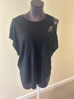 DKNY Black Women's Short Sleeve Top with Shoulder Ring Detail Size L  Stylish black women's top with a decorative ring accent at the shoulder. Soft, b