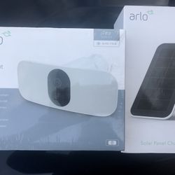 Arlo Pro 3 Floodlight Camera ( Wire Free) With solar Panel