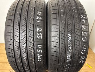 2 tires 255 45 20 Michelin primacy tour as like new no repairs