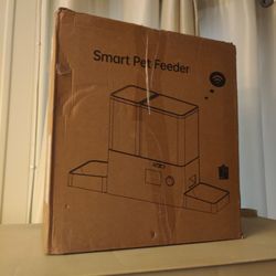 Automatic pet feeder
