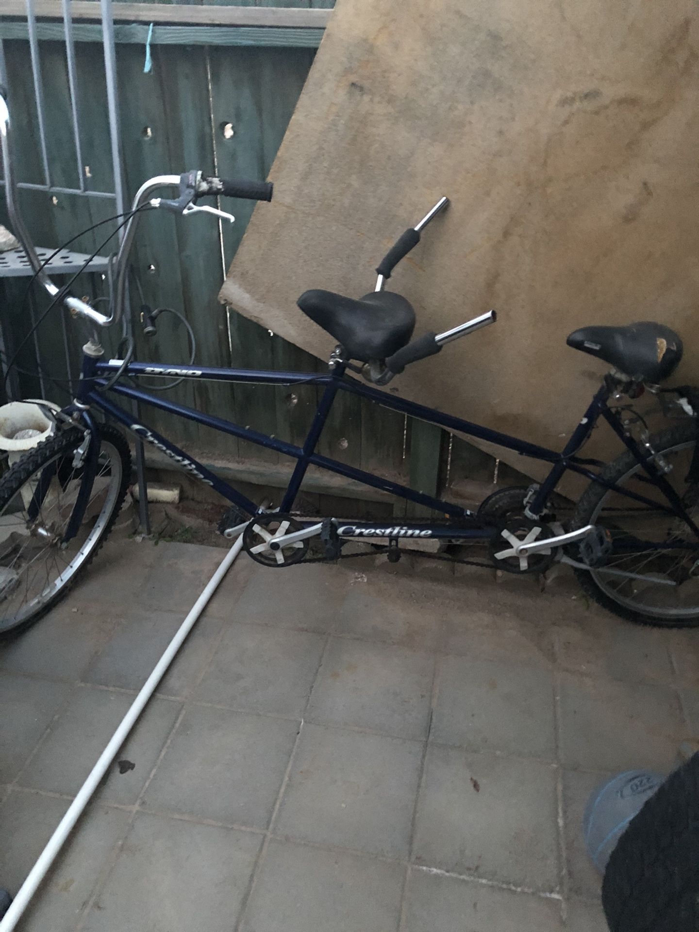 Dyno crestline tandem 2 seater bike for Sale in El Centro, CA OfferUp