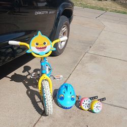 Baby Shark Bike With Helmet And Training Wheels