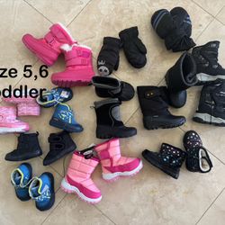 Snow Boots For Babies Size 5 Or 6