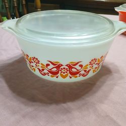Vintage Pyrex: Friendship