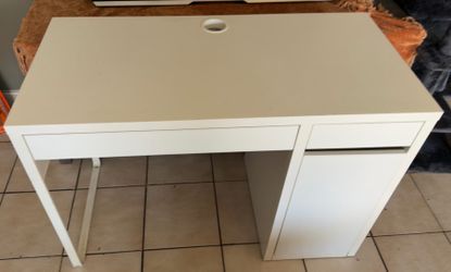 Computer Desk