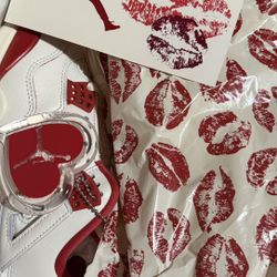 Valentine jordan 4s