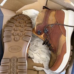 Ecco Men Boots Brand New 
