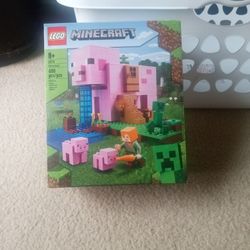 Lego Minecraft The Pig House