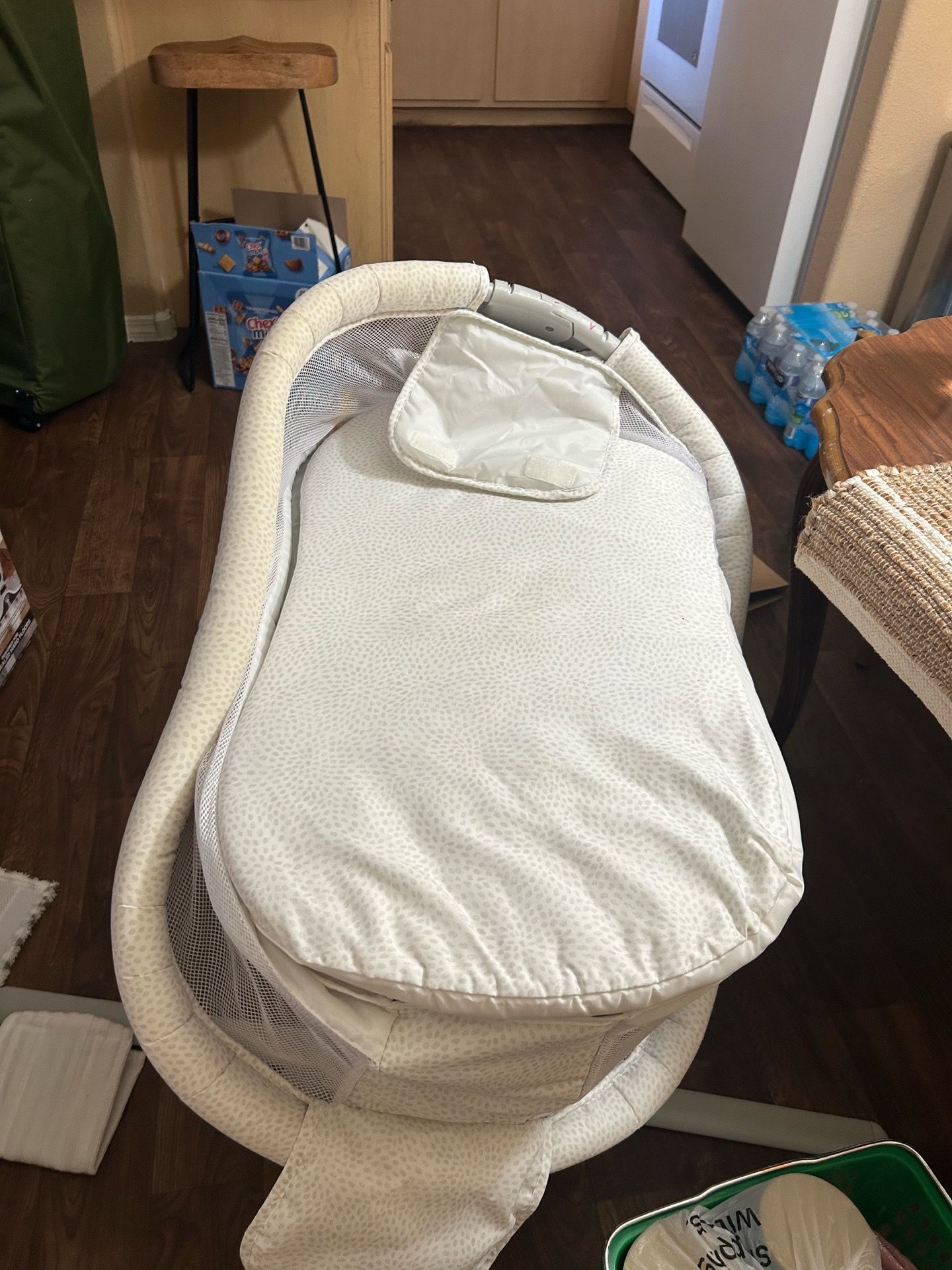 Halo bassinet